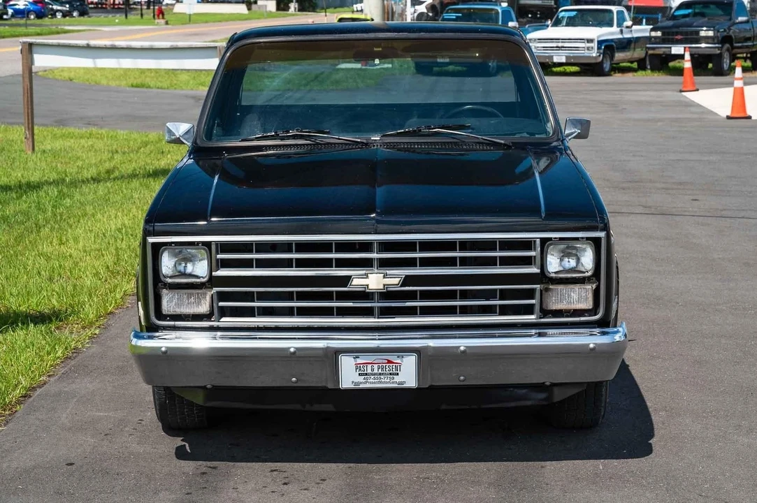 1986 Chevrolet C/K 3rd Gen - Image 10 of 21