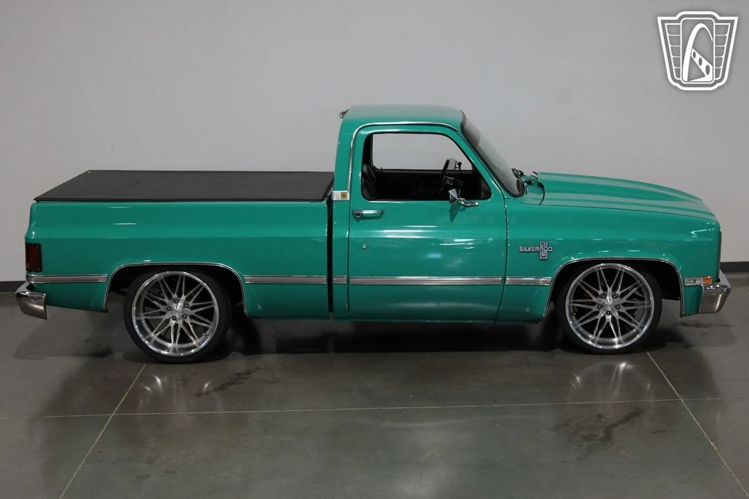 1986 Chevrolet C/K 3rd Gen - Image 9 of 12