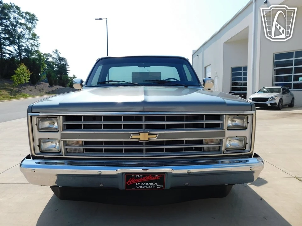1986 Chevrolet C/K 3rd Gen - Image 5 of 12
