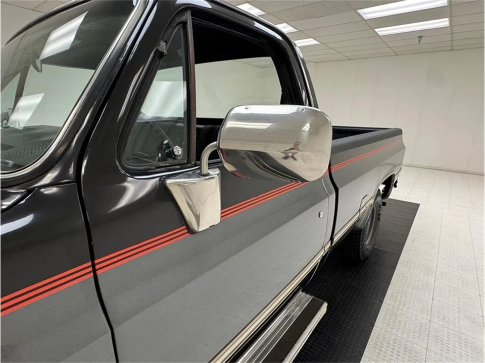 1986 Chevrolet C/K 3rd Gen - Image 16 of 31
