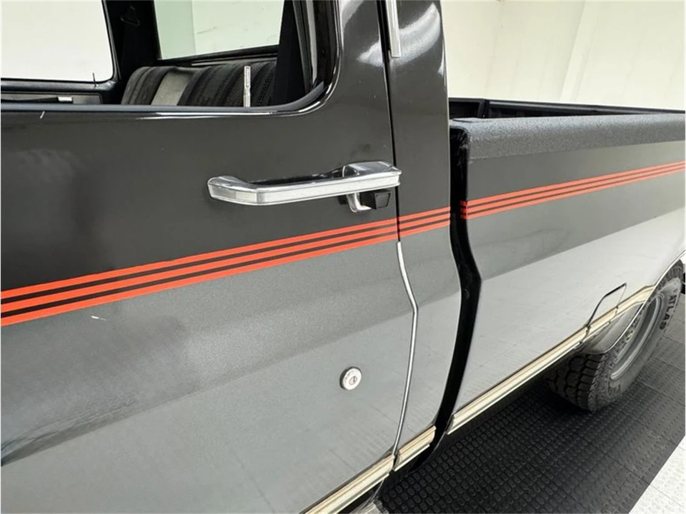1986 Chevrolet C/K 3rd Gen - Image 17 of 31