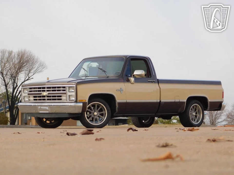 1986 Chevrolet C/K 3rd Gen - Image 6 of 12