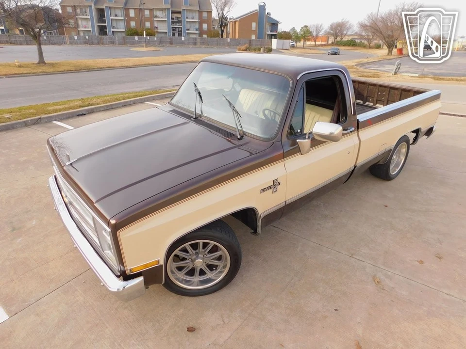 1986 Chevrolet C/K 3rd Gen - Image 9 of 12