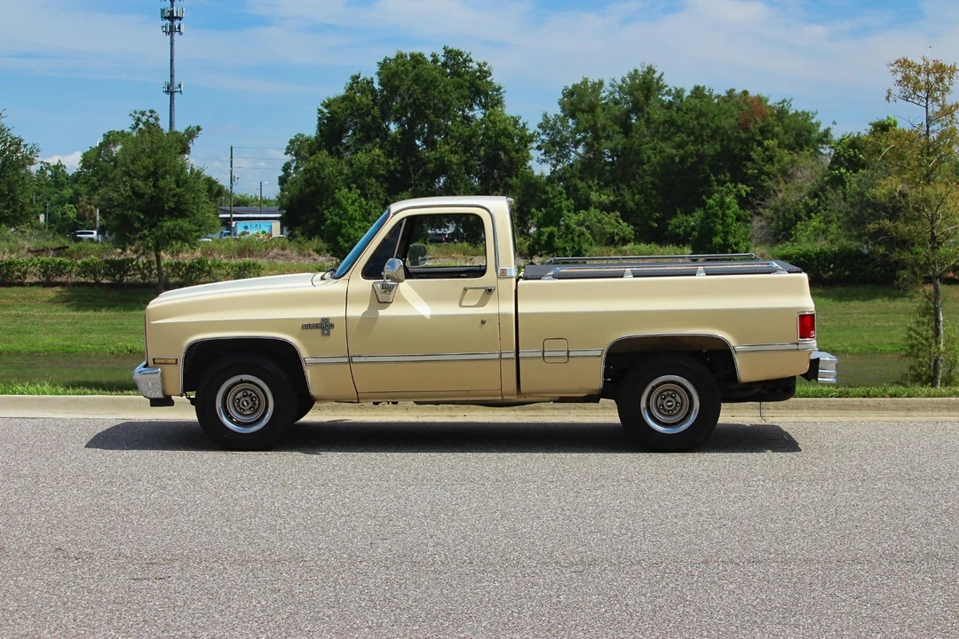 1986 Chevrolet C/K 3rd Gen - Image 2 of 31