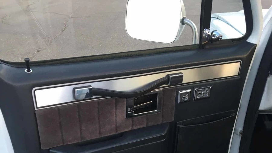 1986 Chevrolet C/K 3rd Gen - Image 4 of 15