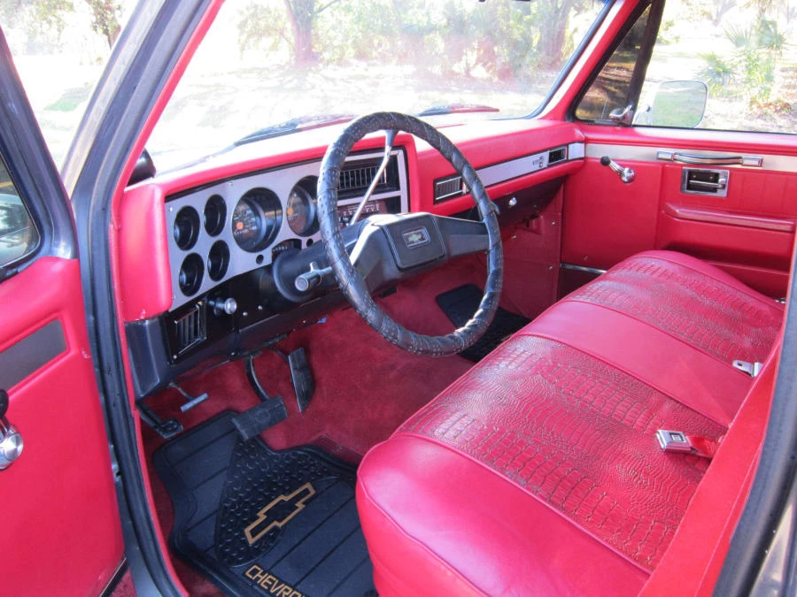 1986 Chevrolet C/K 3rd Gen - Image 4 of 10