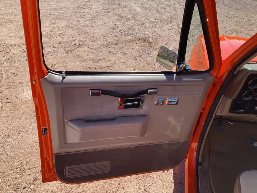 1986 Chevrolet C/K 3rd Gen - Image 10 of 11