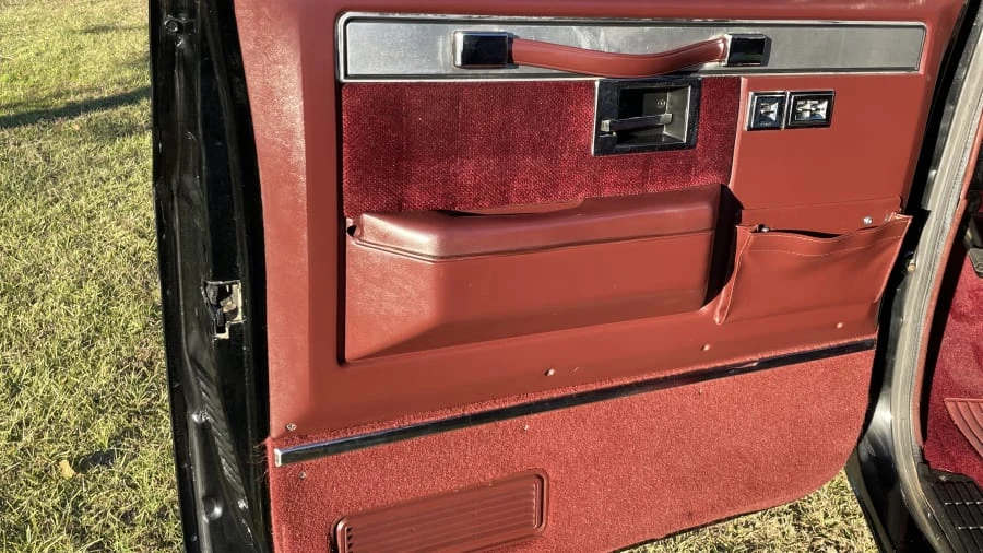 1986 Chevrolet C/K 3rd Gen - Image 4 of 19