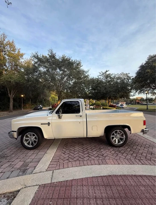 1986 Chevrolet C/K 3rd Gen - Image 11 of 16