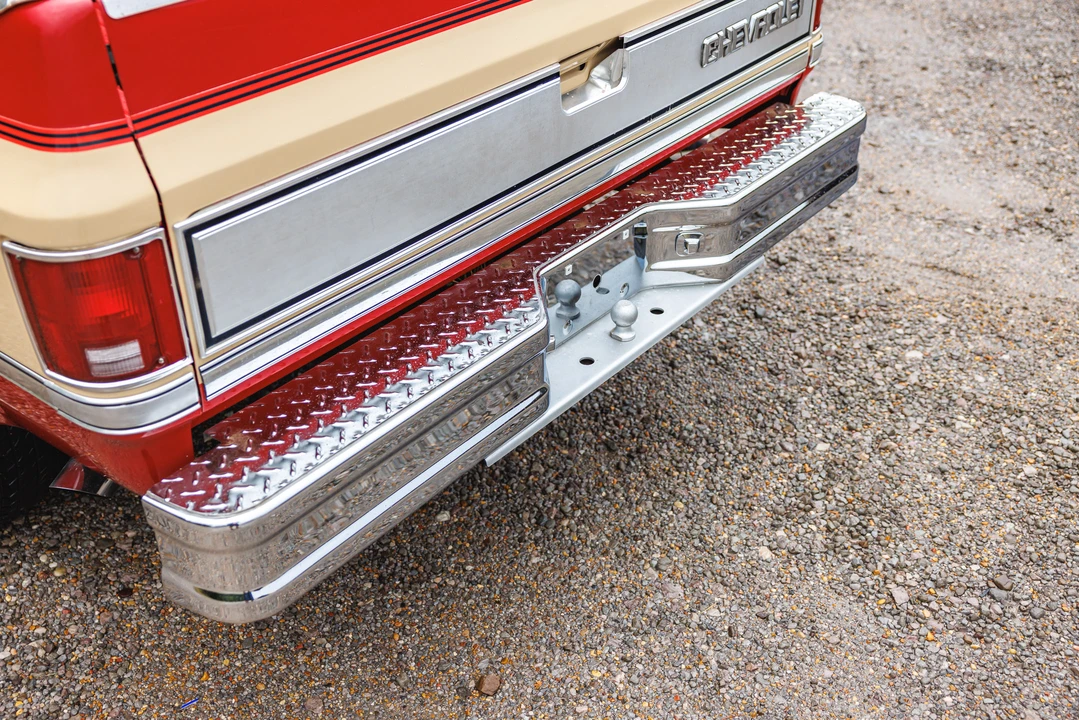 1986 Chevrolet Silverado - Image 28 of 31