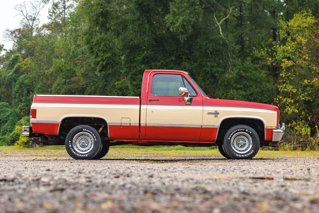 1986 Chevrolet Silverado - Image 4 of 31