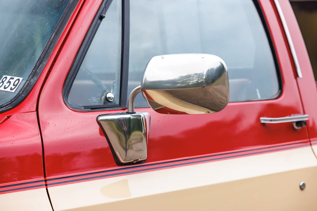 1986 Chevrolet Silverado - Image 15 of 31