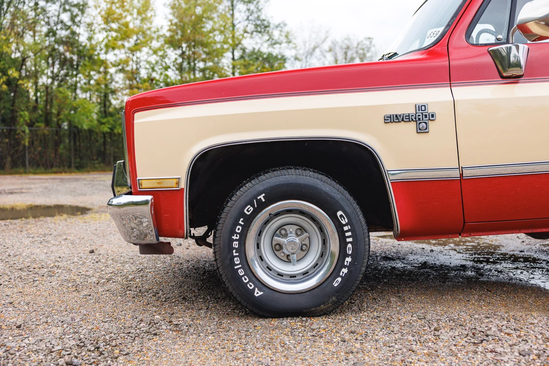1986 Chevrolet Silverado - Image 18 of 31