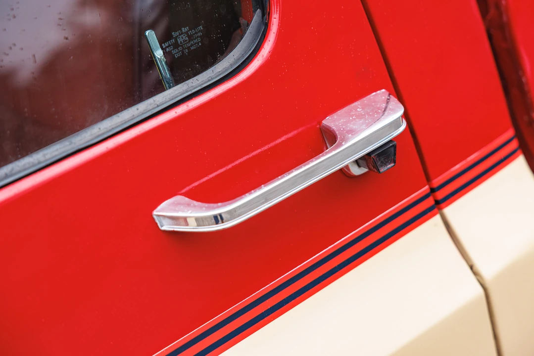 1986 Chevrolet Silverado - Image 21 of 31