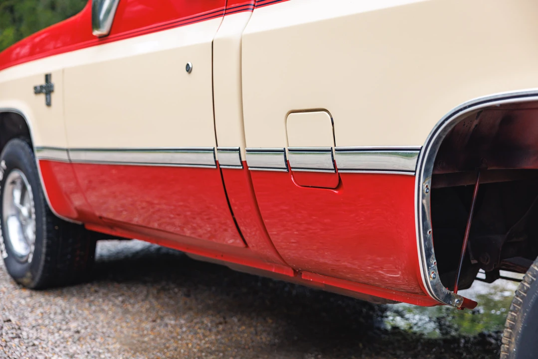 1986 Chevrolet Silverado - Image 24 of 31