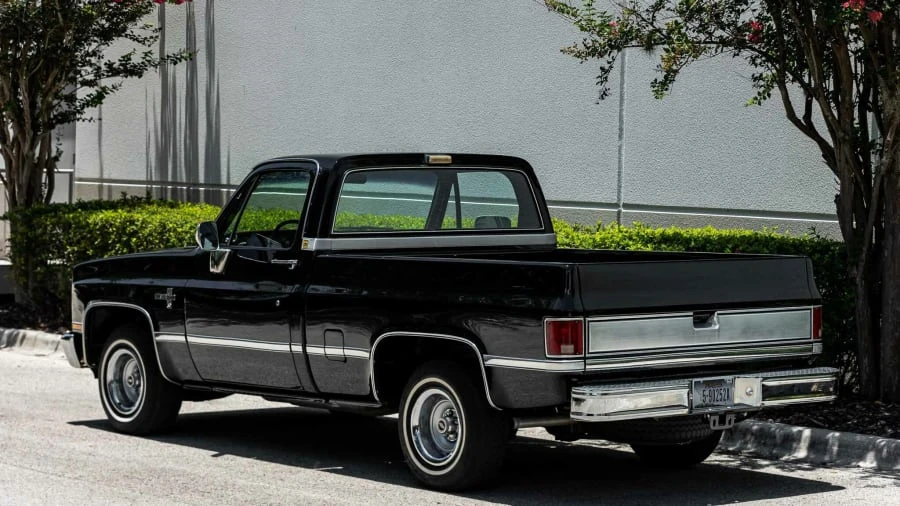 1986 Chevrolet C/K 3rd Gen - Image 3 of 31