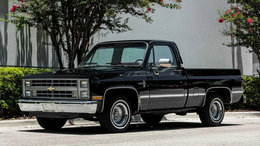 1986 Chevrolet C/K 3rd Gen - Image 2 of 31