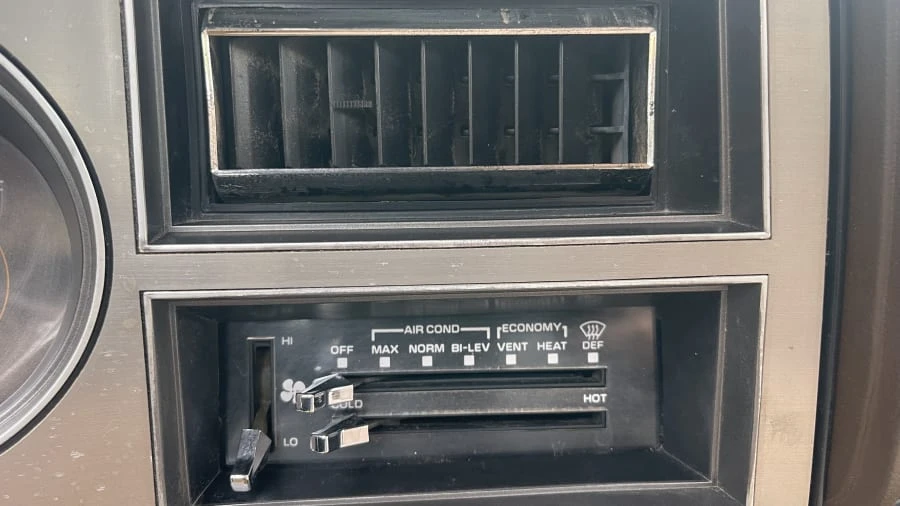 1986 Chevrolet C/K 3rd Gen - Image 7 of 31