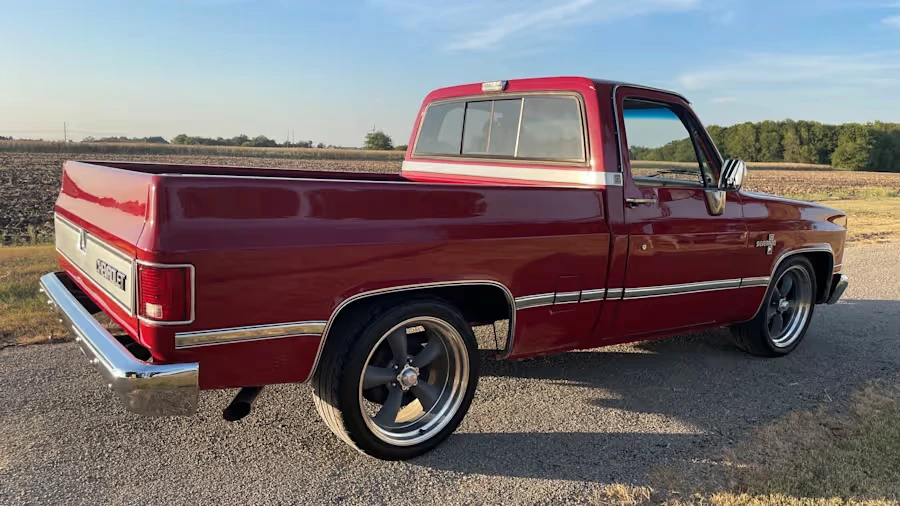 1986 Chevrolet C/K 3rd Gen - Image 2 of 11