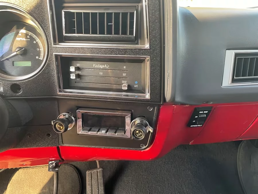 1986 Chevrolet C/K 3rd Gen - Image 9 of 11