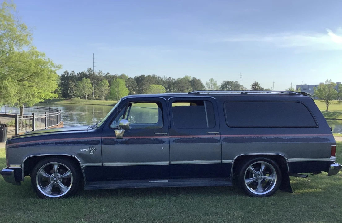 1986 Chevrolet Suburban 7th Gen - Image 5 of 31