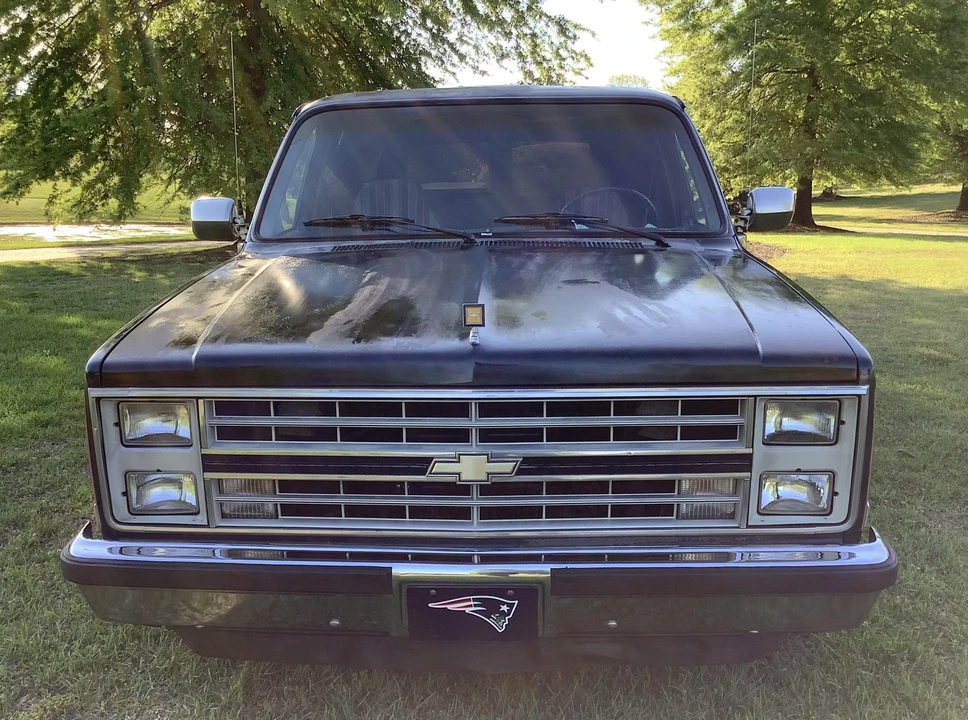 1986 Chevrolet Suburban 7th Gen - Image 16 of 31