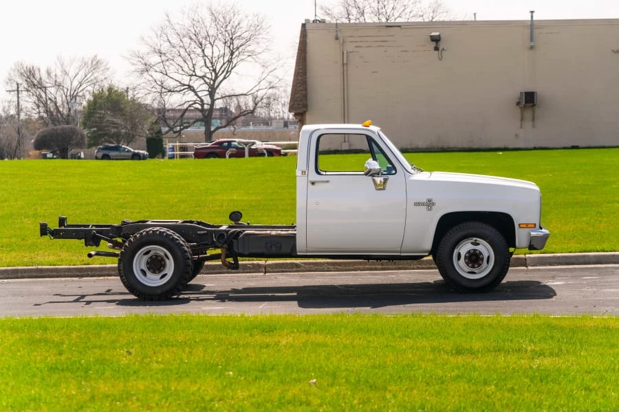 1986 Chevrolet C/K 3rd Gen - Image 2 of 31