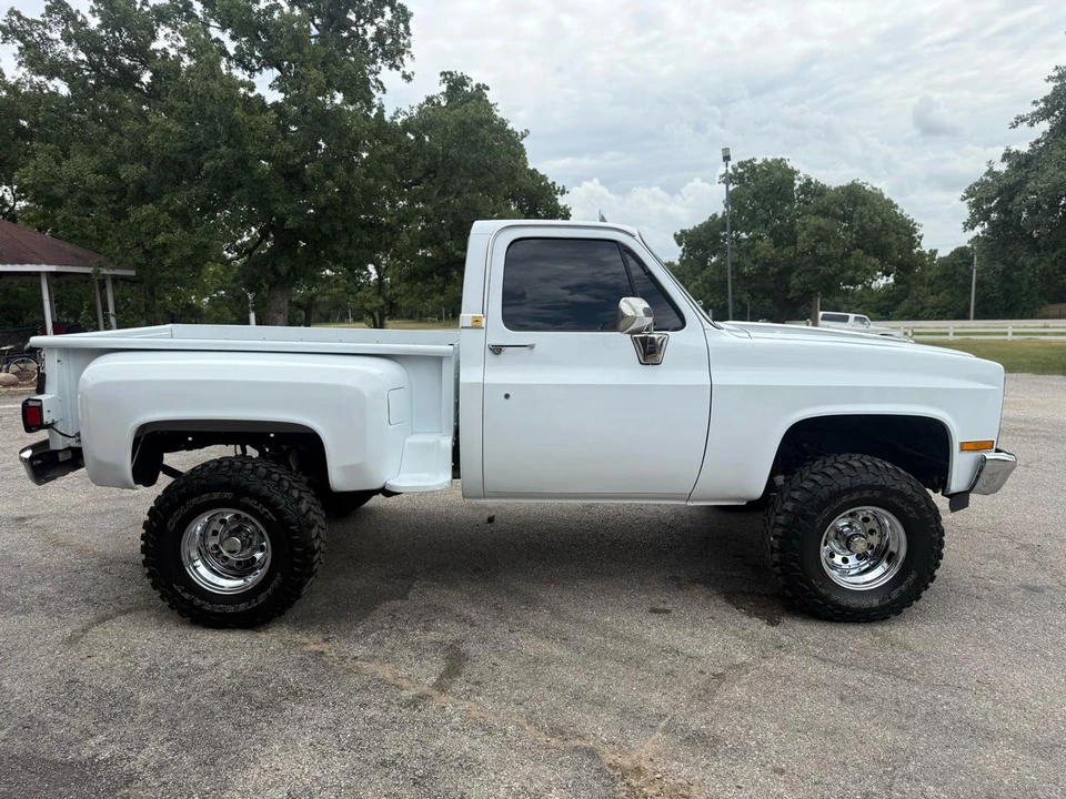 1986 Chevrolet C/K 3rd Gen - Image 4 of 31
