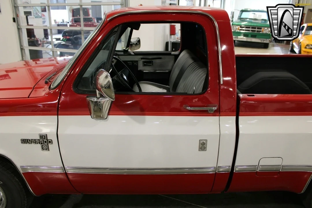1986 Chevrolet C/K 3rd Gen - Image 11 of 12