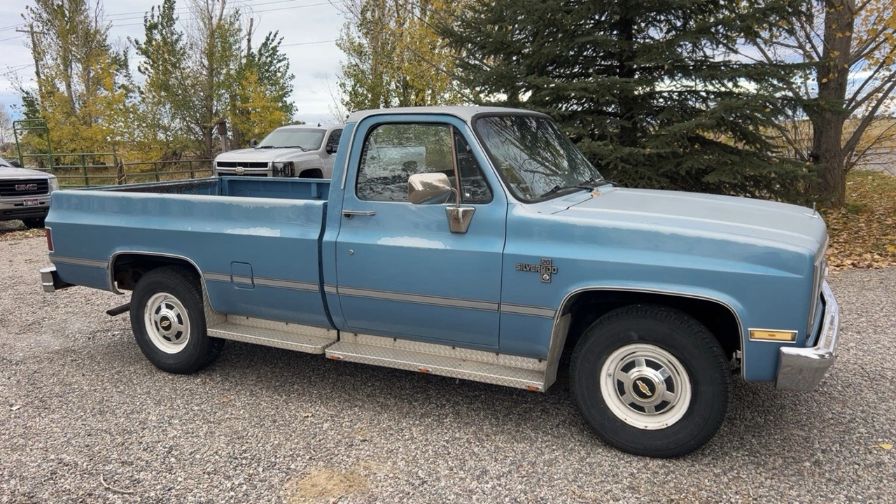 1986 Chevrolet C/K 3rd Gen - Image 2 of 12