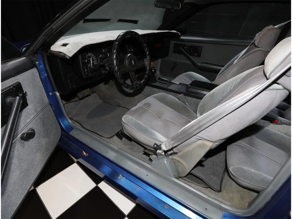 1986 Chevrolet Camaro 3rd Gen - Image 3 of 31