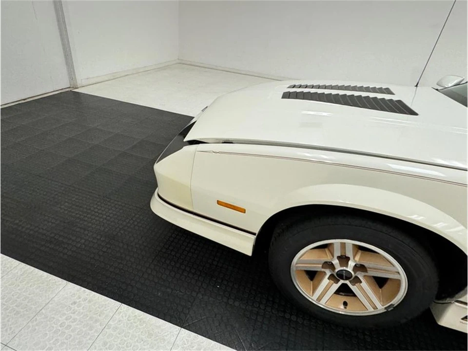 1986 Chevrolet Camaro 3rd Gen - Image 27 of 31