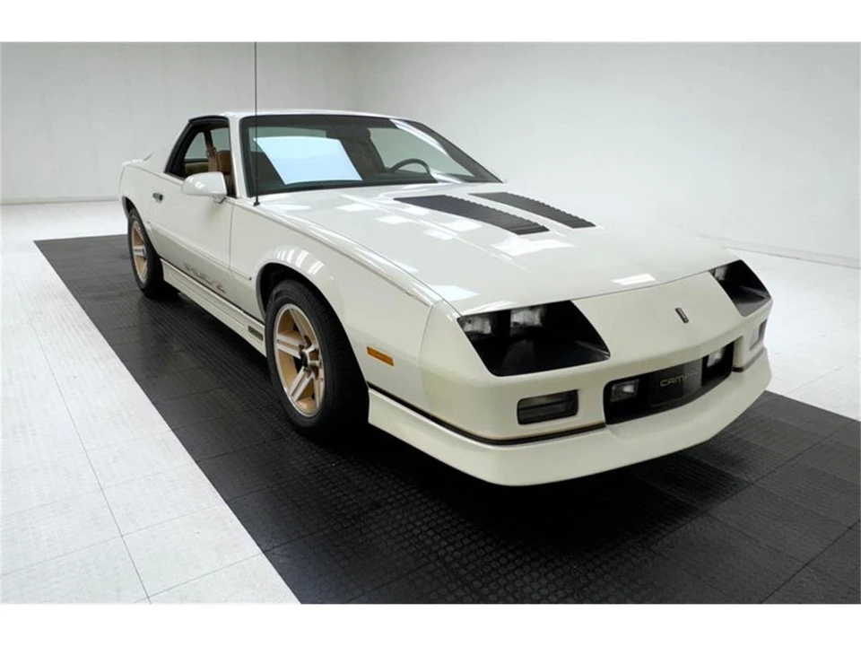 1986 Chevrolet Camaro 3rd Gen - Image 7 of 31