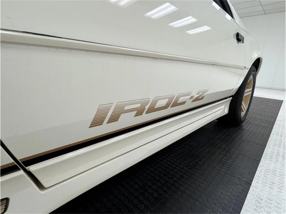 1986 Chevrolet Camaro 3rd Gen - Image 13 of 31