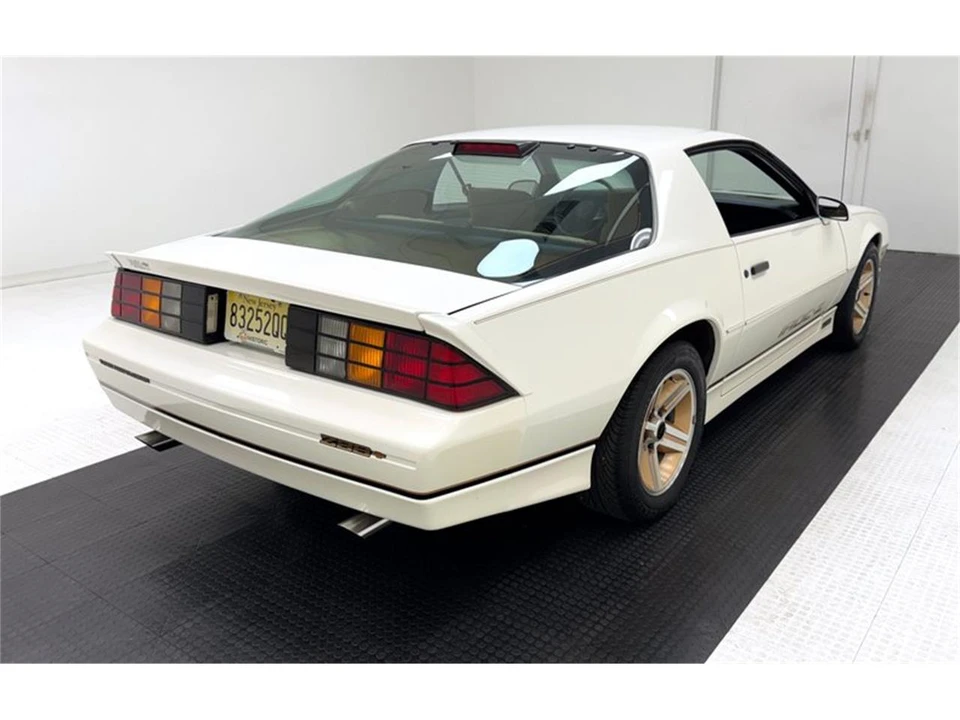 1986 Chevrolet Camaro 3rd Gen - Image 5 of 31