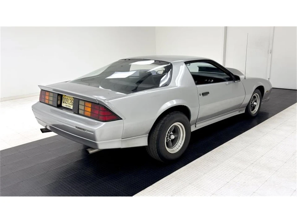 1986 Chevrolet Camaro 3rd Gen - Image 5 of 31