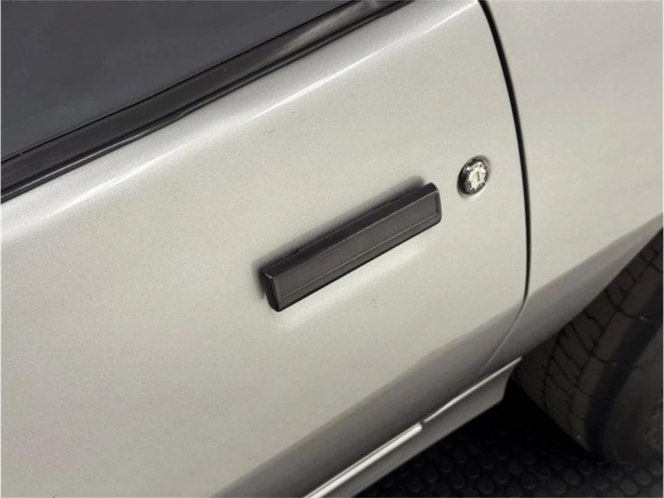 1986 Chevrolet Camaro 3rd Gen - Image 14 of 31