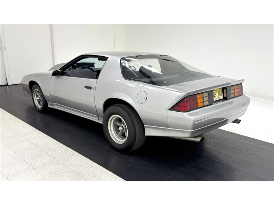 1986 Chevrolet Camaro 3rd Gen - Image 3 of 31