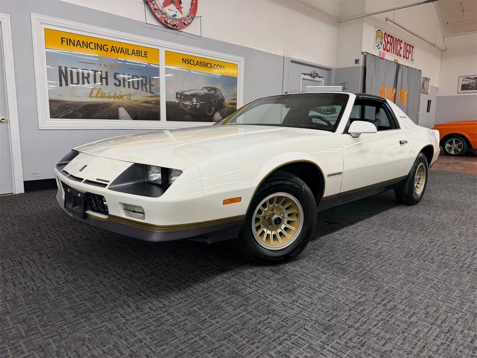 1986 Chevrolet Camaro 3rd Gen - Image 2 of 31