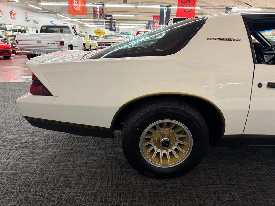 1986 Chevrolet Camaro 3rd Gen - Image 26 of 31