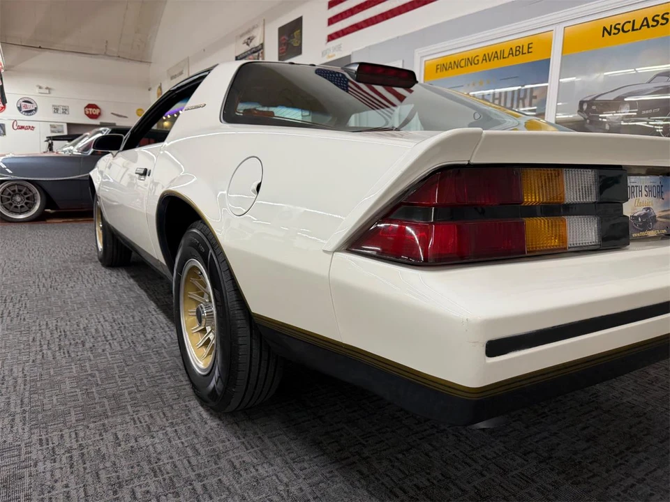 1986 Chevrolet Camaro 3rd Gen - Image 17 of 31