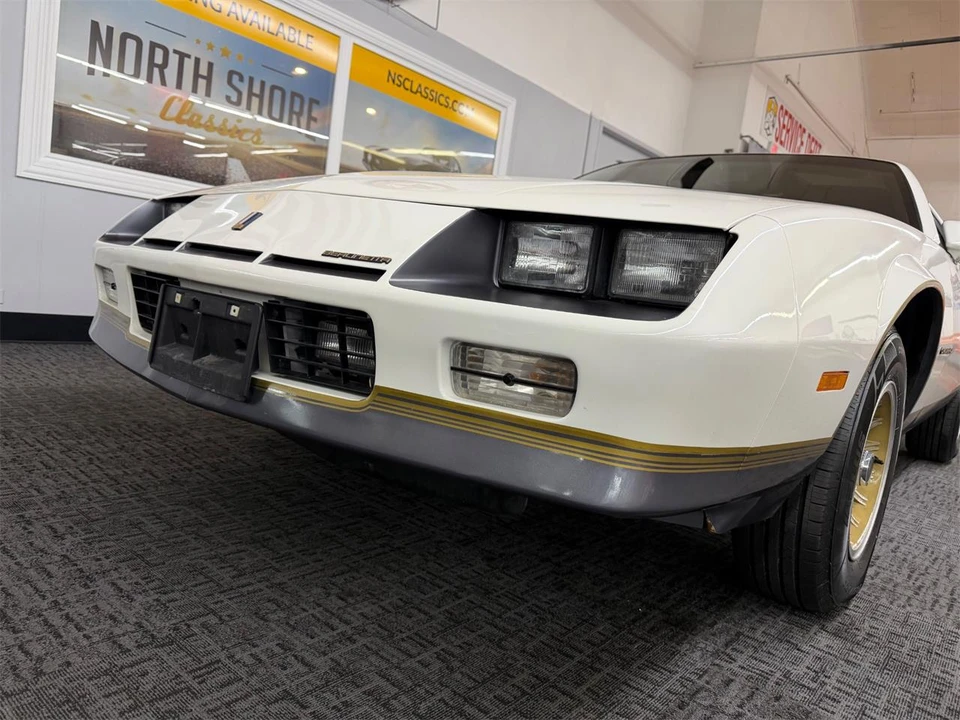 1986 Chevrolet Camaro 3rd Gen - Image 8 of 31