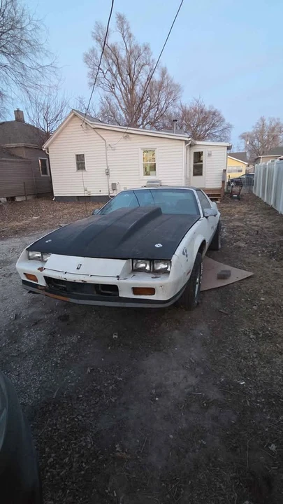 1986 Chevrolet Camaro 3rd Gen - Image 2 of 11