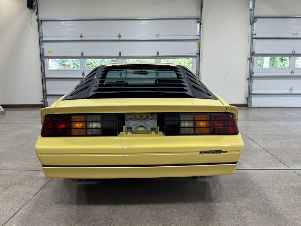 1986 Chevrolet Camaro IROC-Z & Z28 3rd Gen - Image 10 of 31
