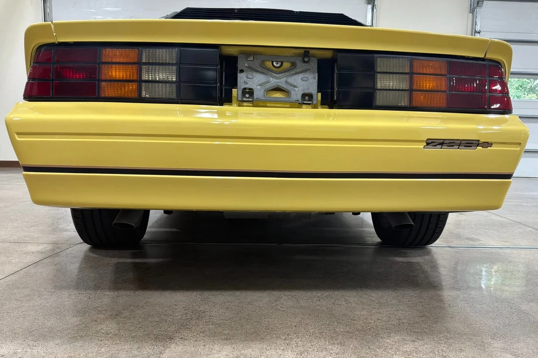 1986 Chevrolet Camaro IROC-Z & Z28 3rd Gen - Image 9 of 31