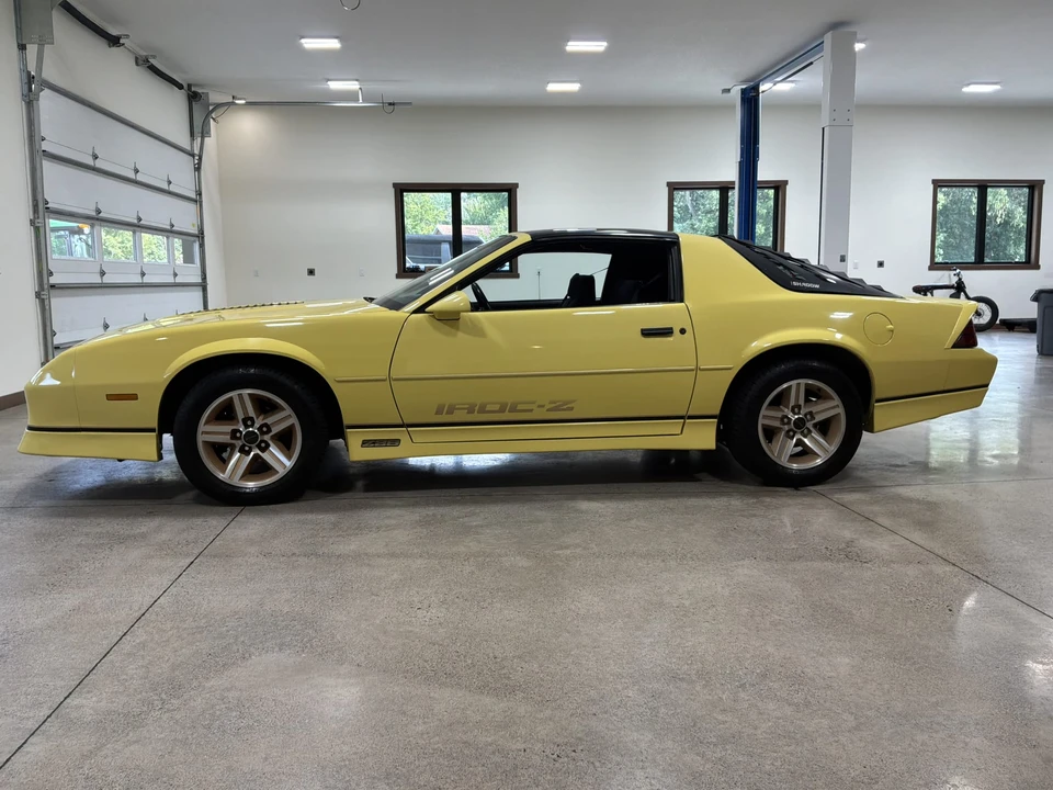 1986 Chevrolet Camaro IROC-Z & Z28 3rd Gen - Image 14 of 31
