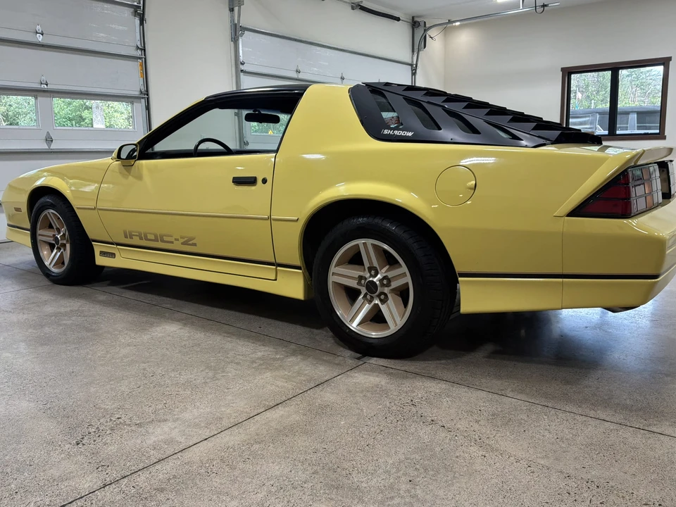 1986 Chevrolet Camaro IROC-Z & Z28 3rd Gen - Image 13 of 31