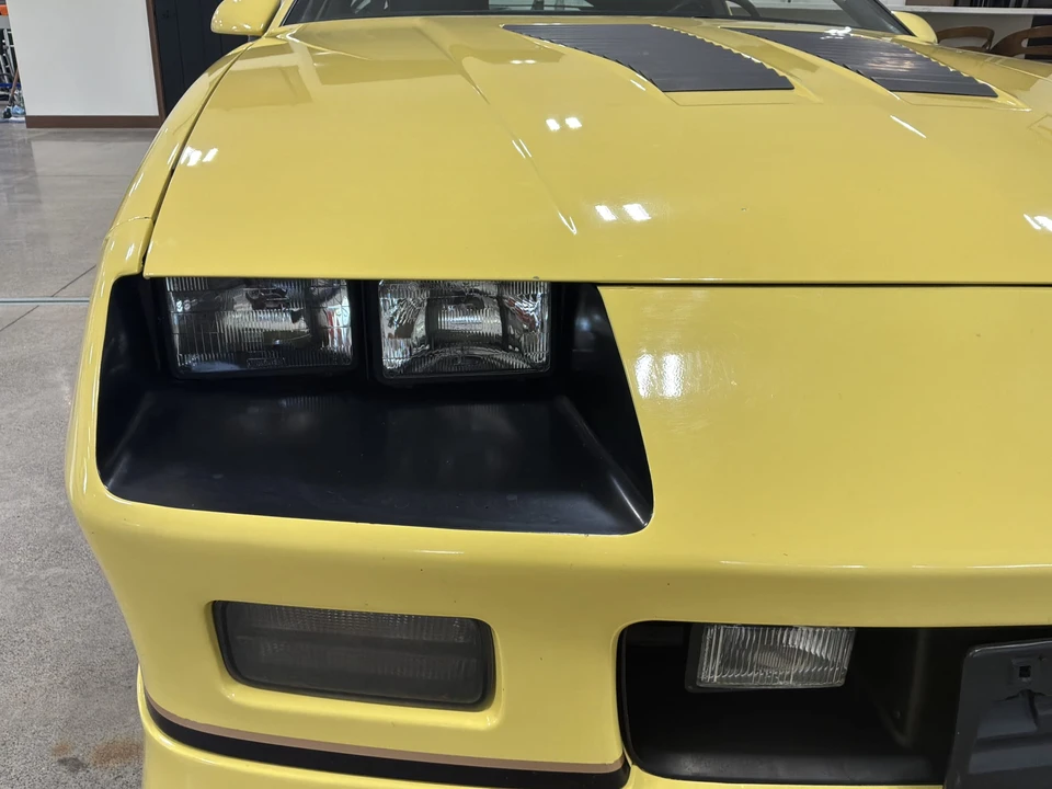 1986 Chevrolet Camaro IROC-Z & Z28 3rd Gen - Image 24 of 31