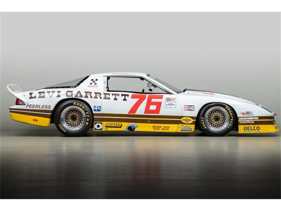 1986 Chevrolet Camaro 3rd Gen - Image 10 of 31