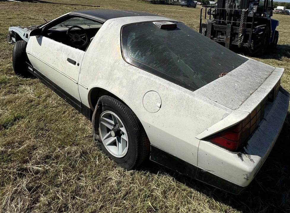 1986 Chevrolet Camaro 3rd Gen - Image 9 of 12